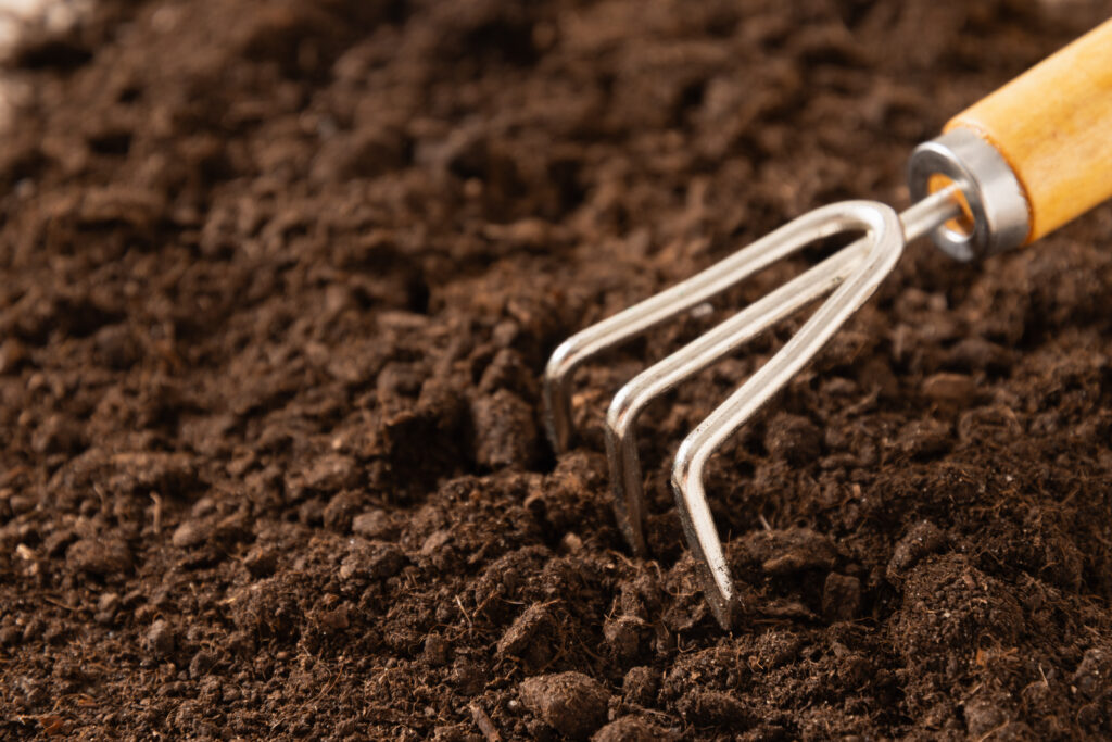 gardening tips for thriving gardens | Rich organic soil for thriving gardens